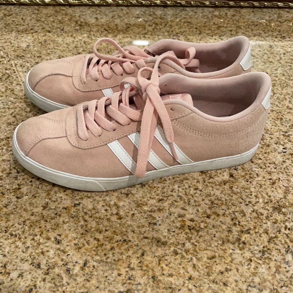 Adidas classic sneakers light pink